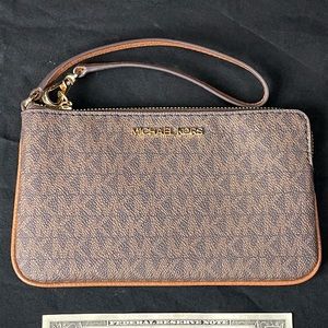 Michael Kors Wristlet Clutch